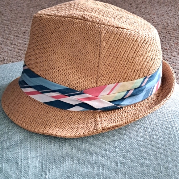Stylish Tan Fedora Style with Multicolor Band - Picture 1 of 9